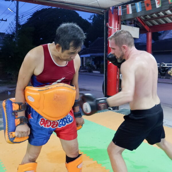 THAIGO Muay Thai Beginnerstraining